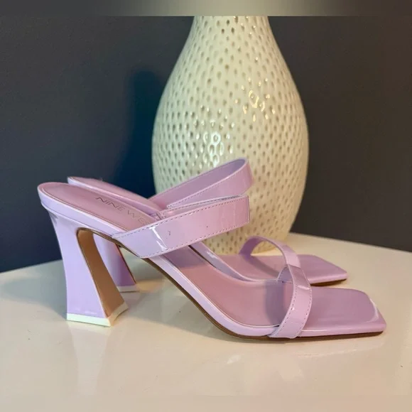 Nine West Lavender Purple Strappy Sandals. New w/tags. Chunky heel. 90s. Size 8 - Picture 3 of 5
